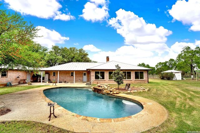 3190 Pittman Rd, St.hedwig, TX 78152