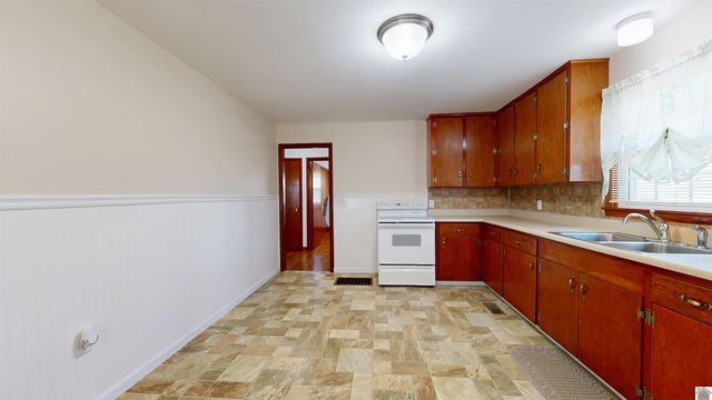 310 Drake Street, Marion, KY 42064