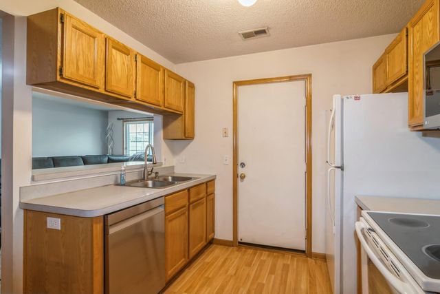 1847 121st Lane NW 708, Coon Rapids, MN 55448