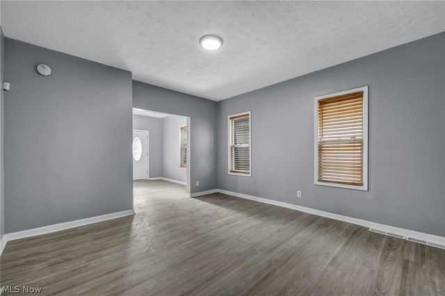 3142 W 40th Street, Cleveland, OH 44109