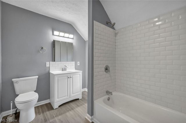 3142 W 40th Street, Cleveland, OH 44109