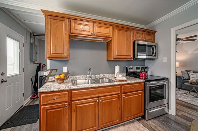 206 Nebraska Ave, Neville Twp, PA 15225