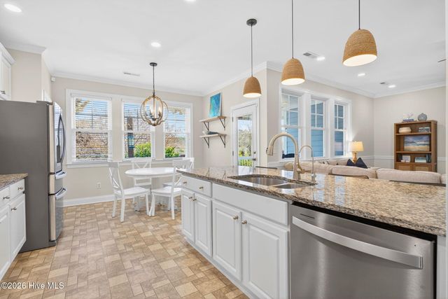 5086 Glen Cove Drive SE, Southport, NC 28461