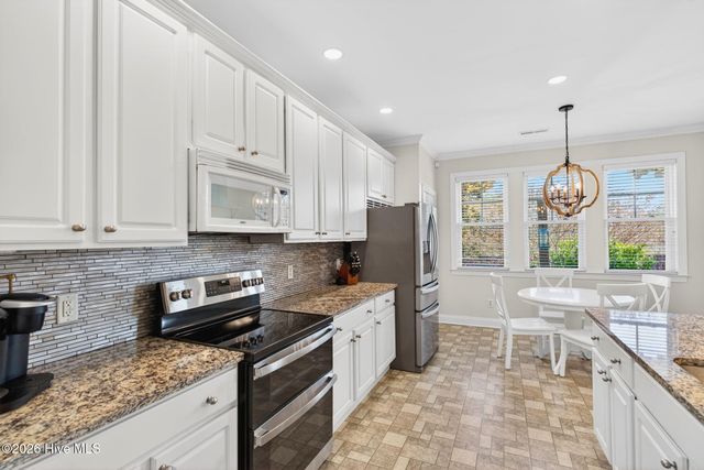 5086 Glen Cove Drive SE, Southport, NC 28461