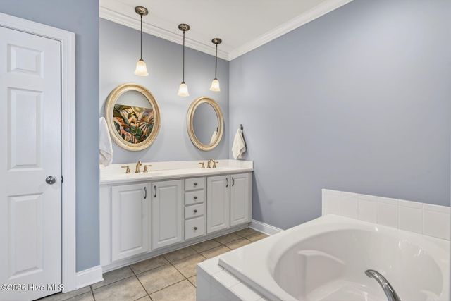 5086 Glen Cove Drive SE, Southport, NC 28461