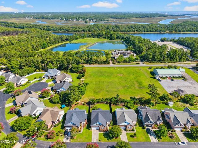 5086 Glen Cove Drive SE, Southport, NC 28461