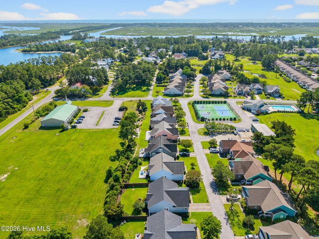 5086 Glen Cove Drive SE, Southport, NC 28461