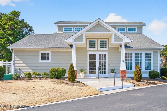 5086 Glen Cove Drive SE, Southport, NC 28461