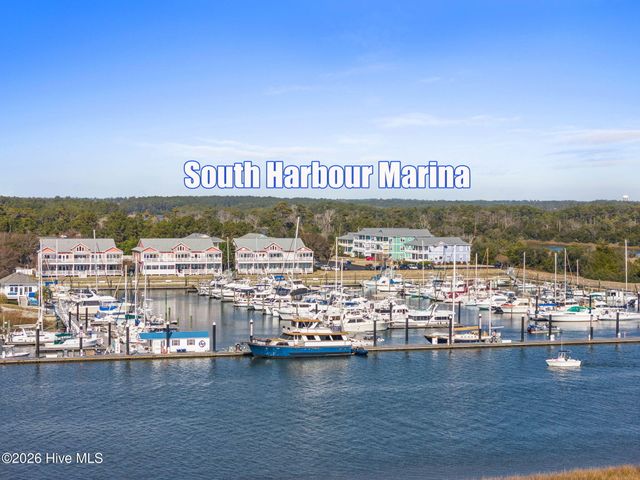 5086 Glen Cove Drive SE, Southport, NC 28461