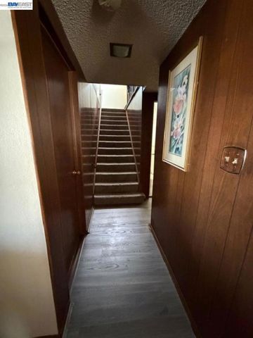 14621 Pansy St, San Leandro, CA 94578