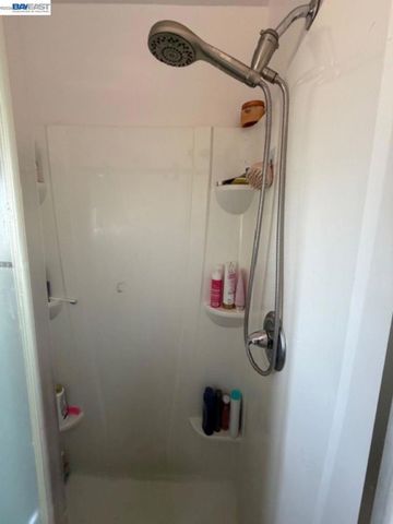 14621 Pansy St, San Leandro, CA 94578