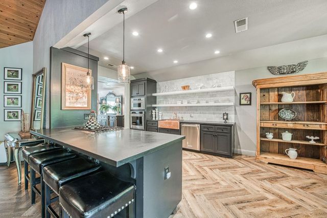6635 N West Avenue, Fresno, CA 93711
