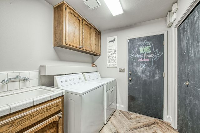 6635 N West Avenue, Fresno, CA 93711