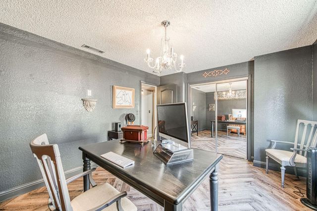 6635 N West Avenue, Fresno, CA 93711