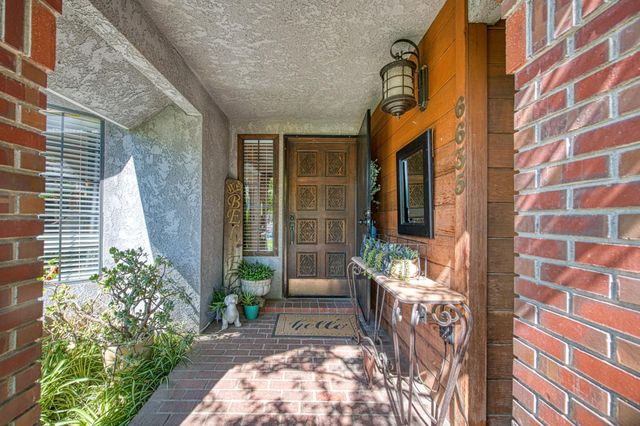 6635 N West Avenue, Fresno, CA 93711