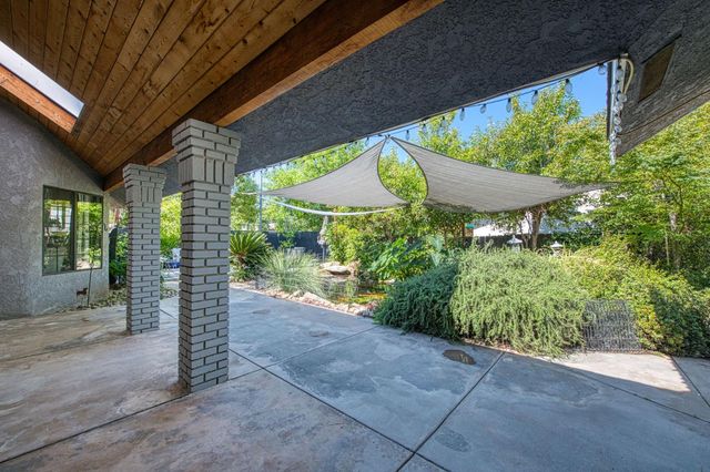 6635 N West Avenue, Fresno, CA 93711
