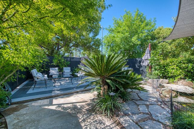 6635 N West Avenue, Fresno, CA 93711