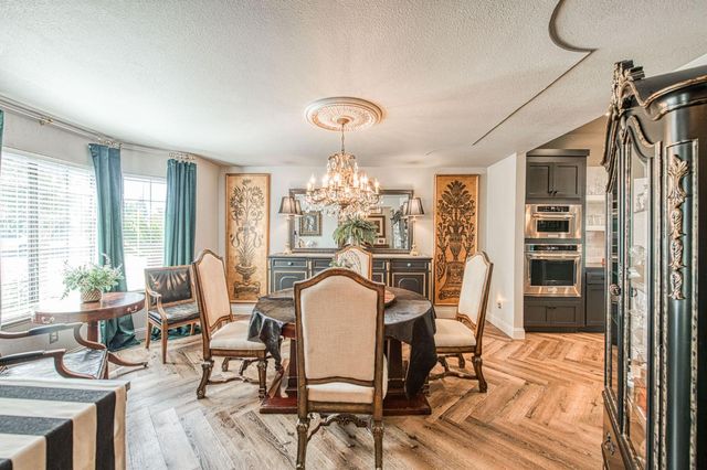 6635 N West Avenue, Fresno, CA 93711