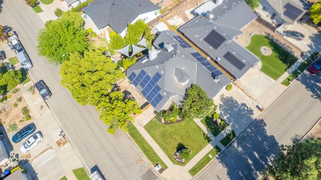 6635 N West Avenue, Fresno, CA 93711
