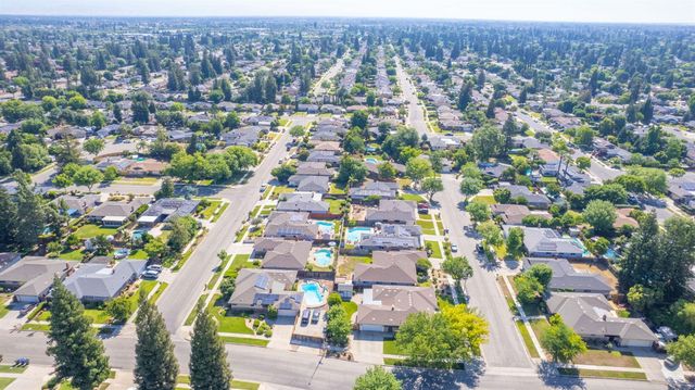 6635 N West Avenue, Fresno, CA 93711