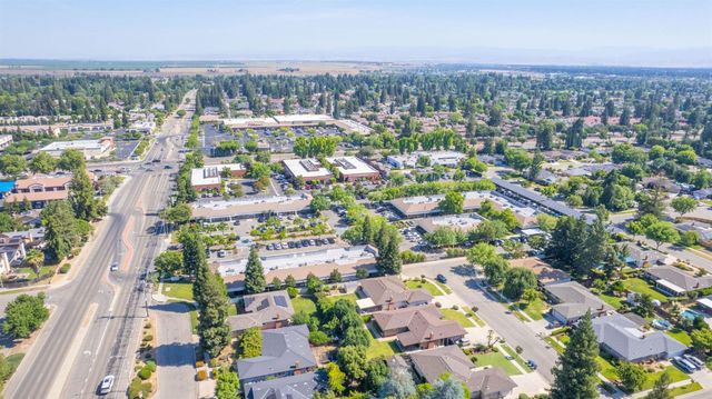 6635 N West Avenue, Fresno, CA 93711