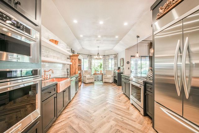6635 N West Avenue, Fresno, CA 93711