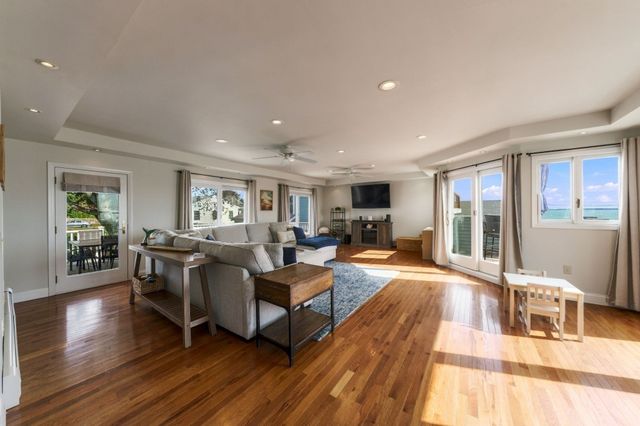 31 Hudson St, New Bedford, MA 02744