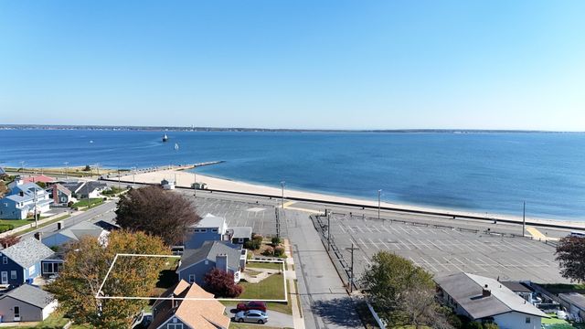 31 Hudson St, New Bedford, MA 02744