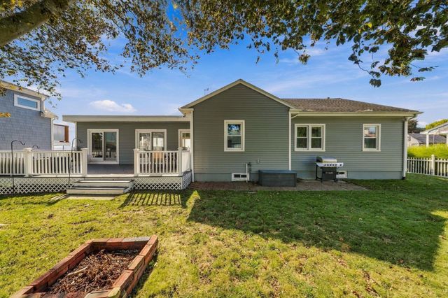 31 Hudson St, New Bedford, MA 02744