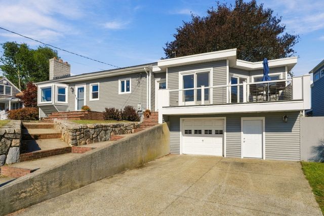 31 Hudson St, New Bedford, MA 02744