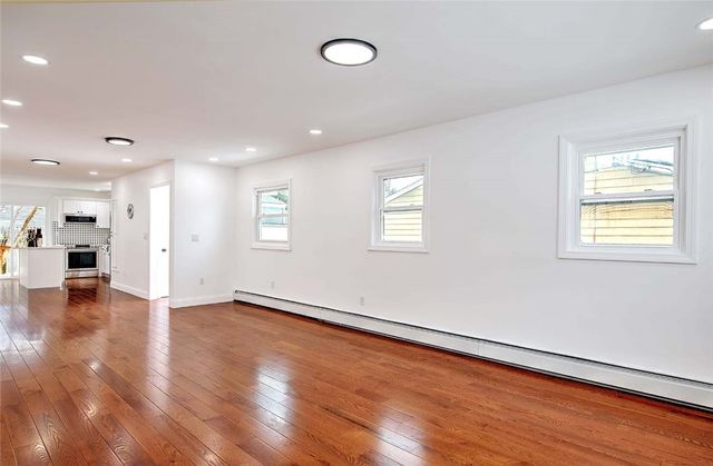 46 Hopewell Avenue, Cranston, RI 02920