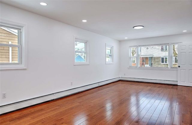 46 Hopewell Avenue, Cranston, RI 02920