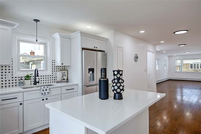 46 Hopewell Avenue, Cranston, RI 02920