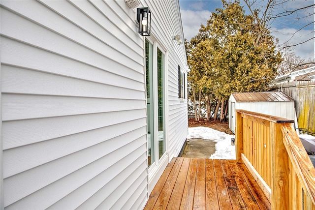 46 Hopewell Avenue, Cranston, RI 02920