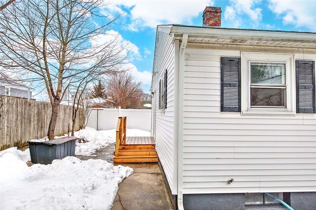 46 Hopewell Avenue, Cranston, RI 02920