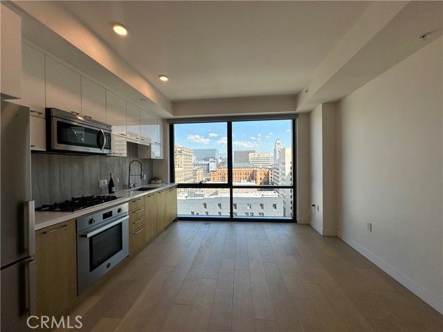 400 S Broadway 1004, Los Angeles, CA 90013