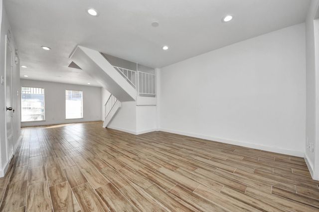 10358 Hammerly Boulevard 18, Houston, TX 77043