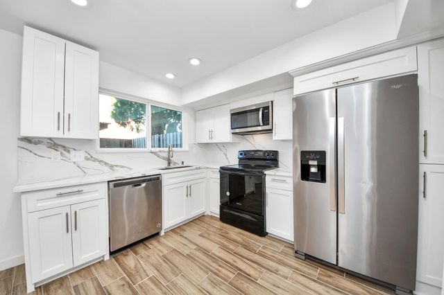 10358 Hammerly Boulevard 18, Houston, TX 77043