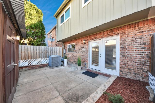 10358 Hammerly Boulevard 18, Houston, TX 77043