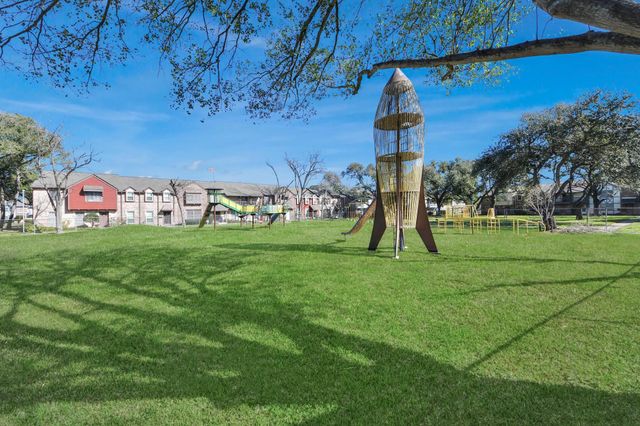 10358 Hammerly Boulevard 18, Houston, TX 77043