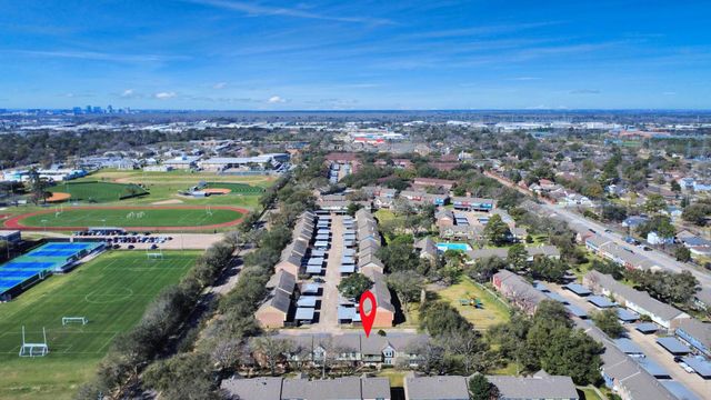 10358 Hammerly Boulevard 18, Houston, TX 77043