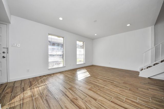 10358 Hammerly Boulevard 18, Houston, TX 77043