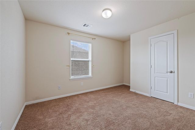 512 Forest Village Circle, La Marque, TX 77568