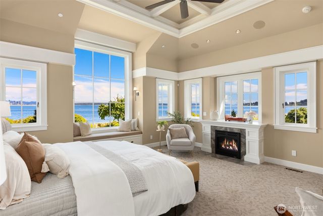 5128 Rockaway Beach Road NE, Bainbridge Island, WA 98110