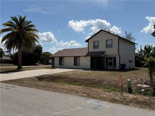 7510 / 7512 Field RD, Fort Myers, FL 33967