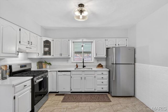 5729 Tholozan Avenue, St Louis, MO 63109