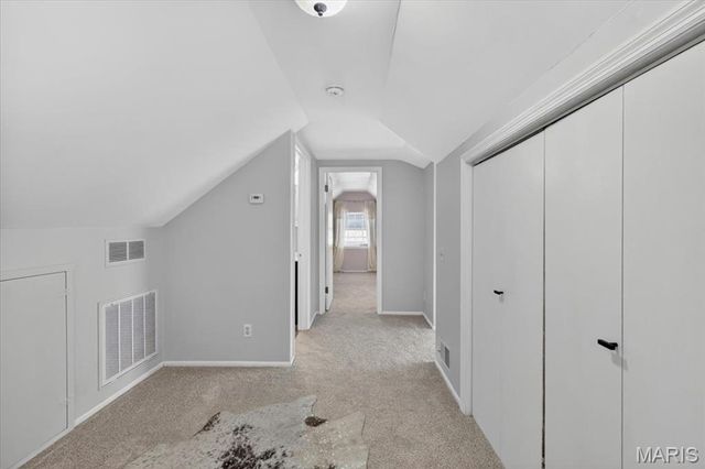 5729 Tholozan Avenue, St Louis, MO 63109