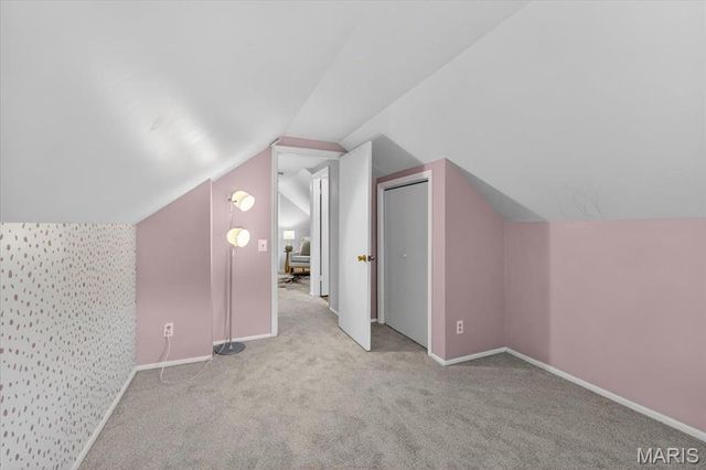5729 Tholozan Avenue, St Louis, MO 63109