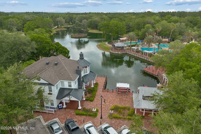 1009 OAKLAND HILLS Avenue, Middleburg, FL 32068