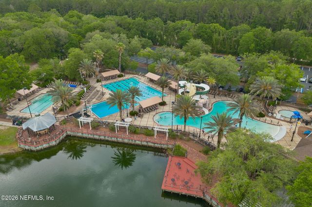 1009 OAKLAND HILLS Avenue, Middleburg, FL 32068